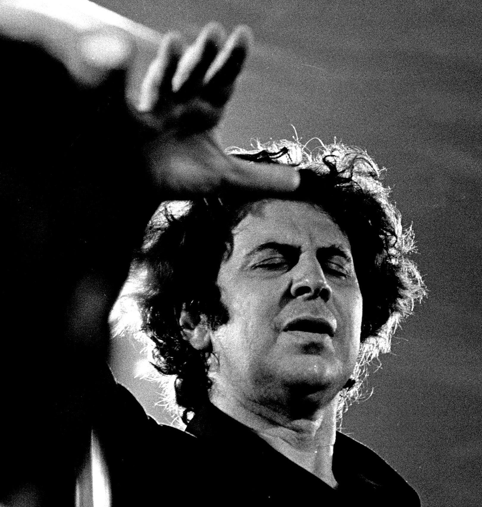 Le Centenaire de Mikis Theodorakis